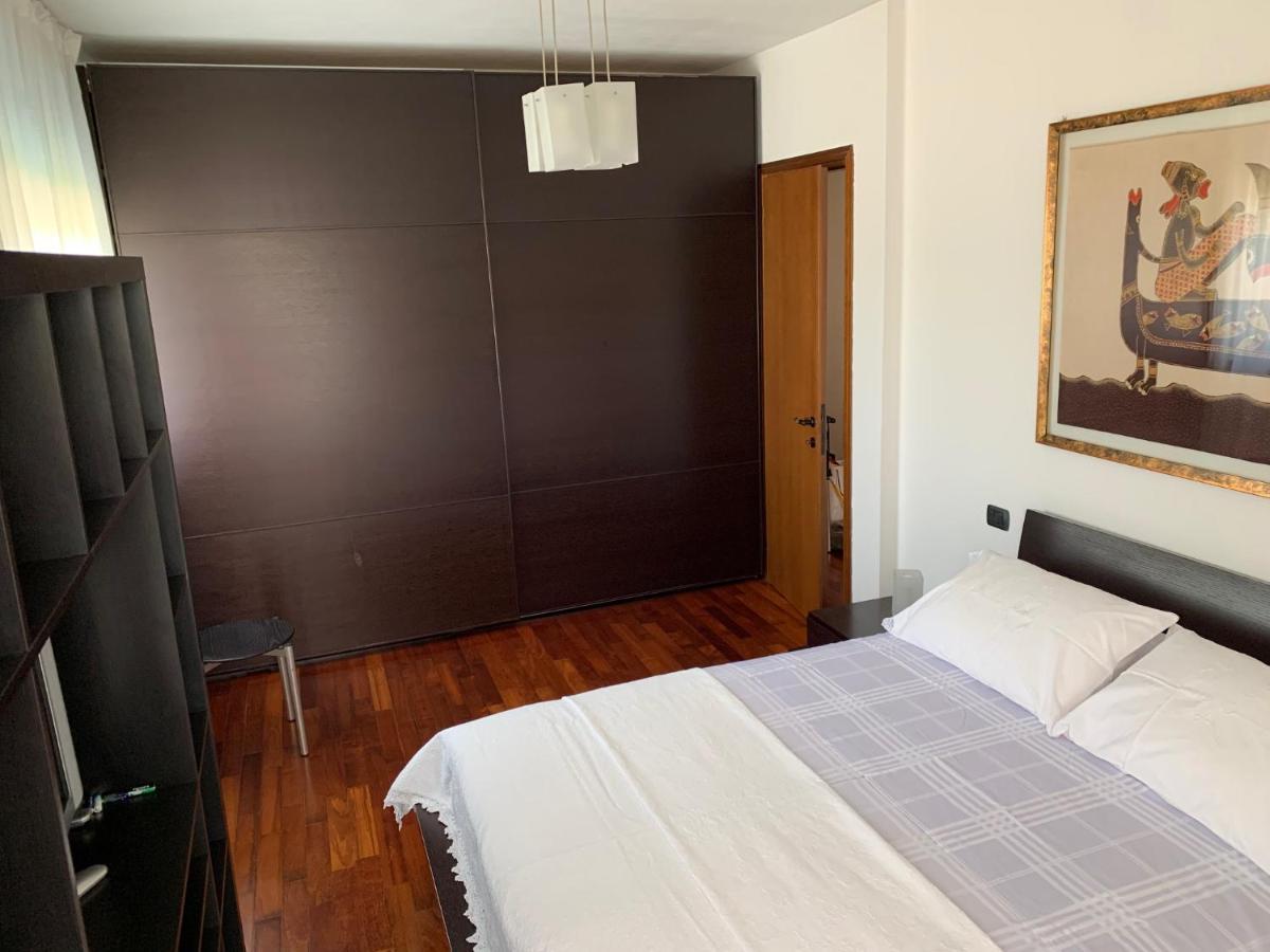 Near Como, Charming Apartment With Fireplace Ґрандате Екстер'єр фото